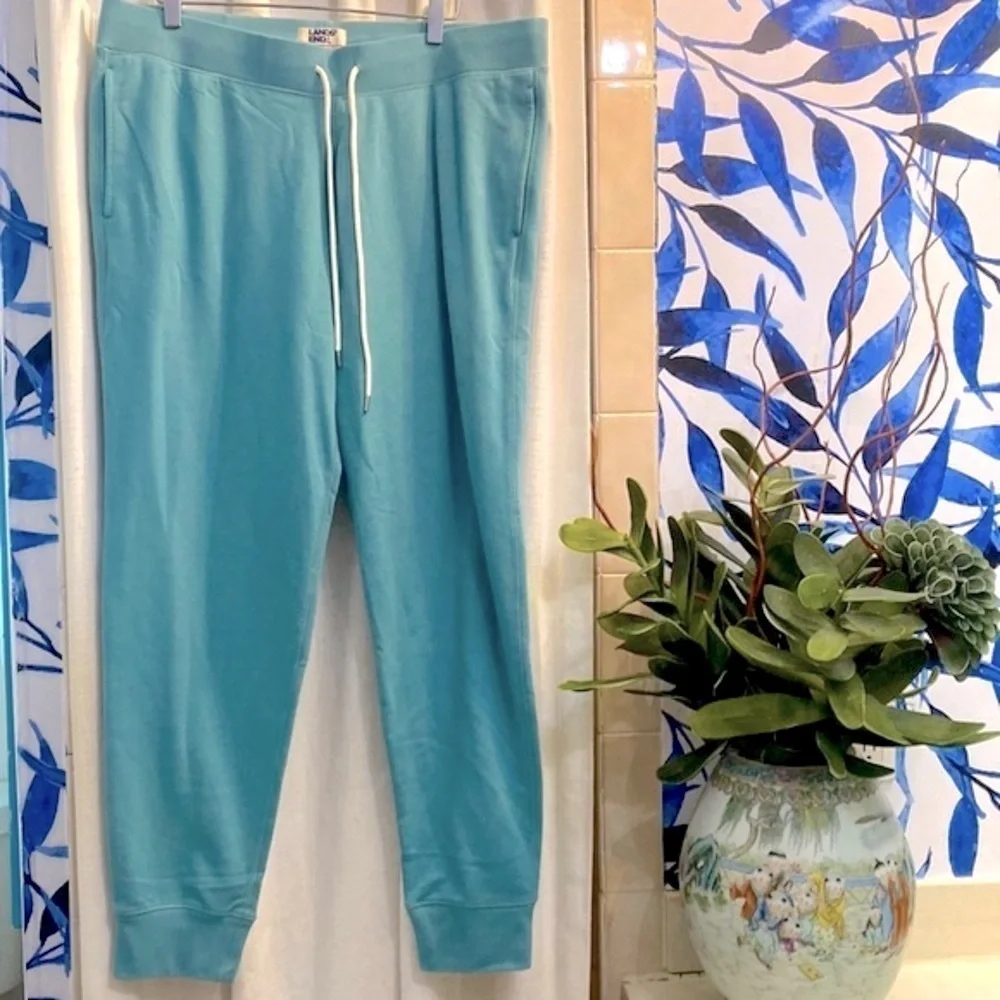 NWOT Men’s Land’s End Serious Sweats Sea Foam Blue Draw String Joggers Size L